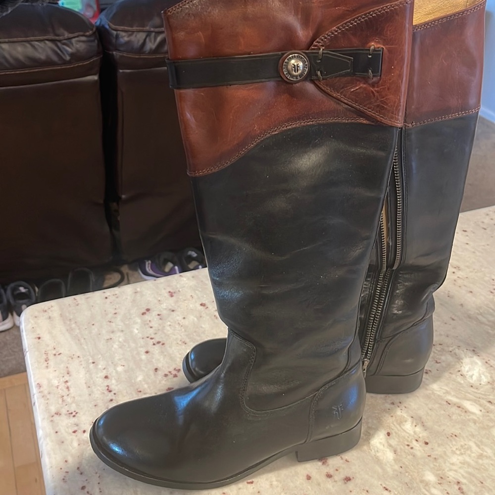 6.5 Frye boots‎